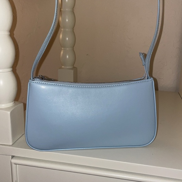 Brandy Melville baby blue mini shoulder bag - Picture 3 of 4